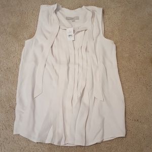 *NEW LISTING*Loft blouse